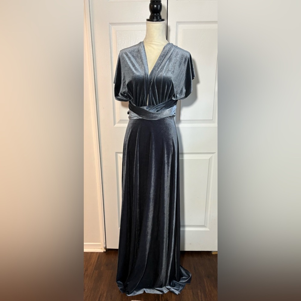 Valdenize Soares infinity dress. See measurements
